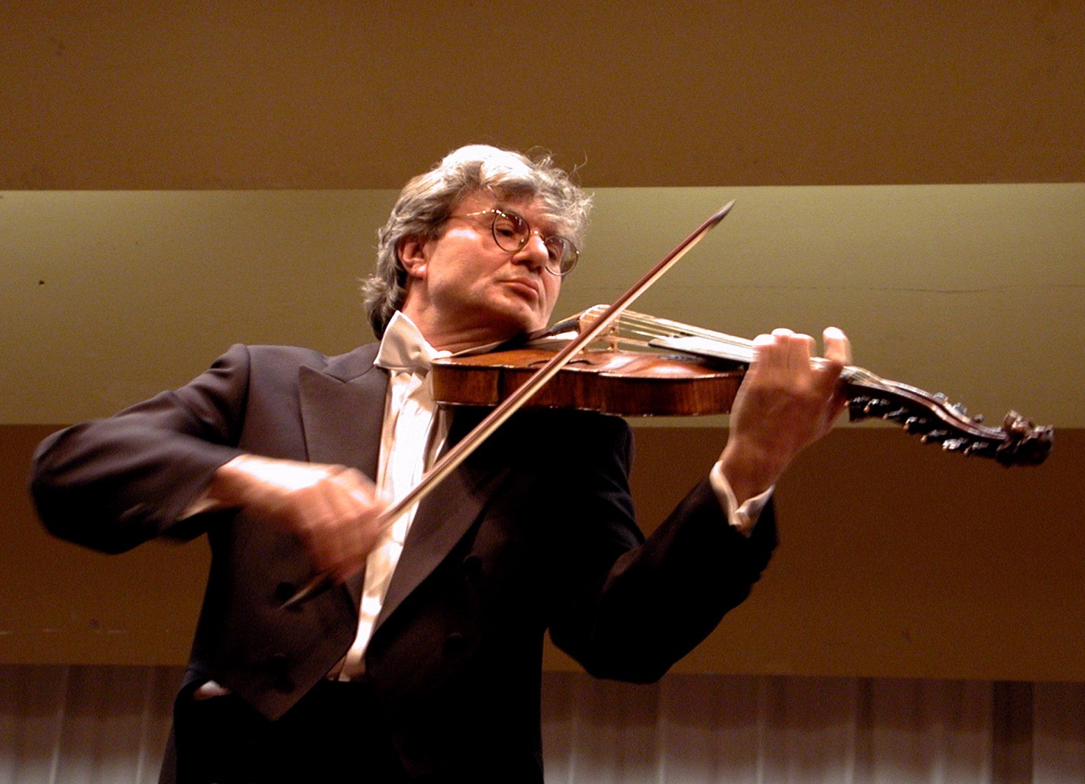 Hariolf Schlichtig, viola