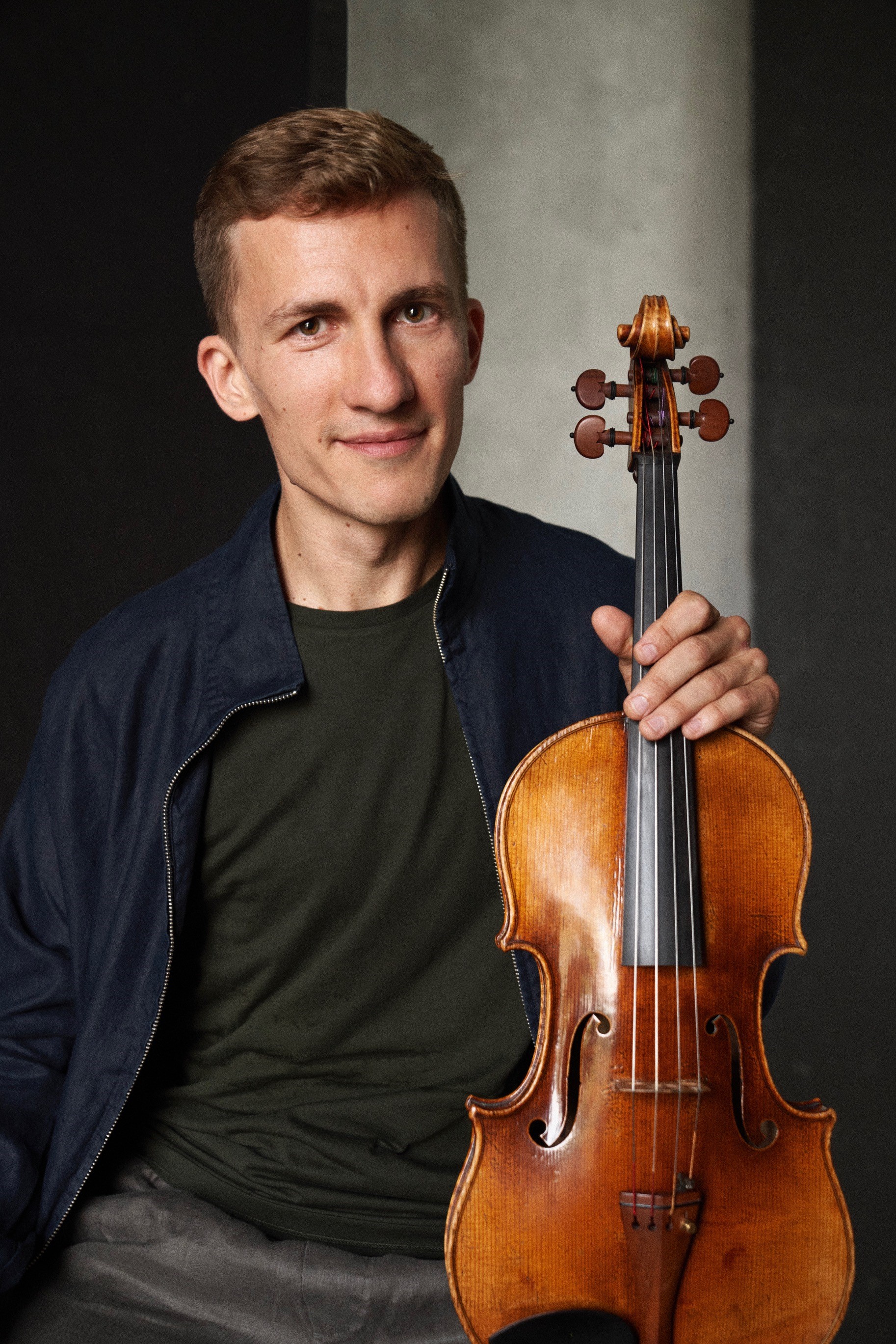 Vladimir Babeshko, viola