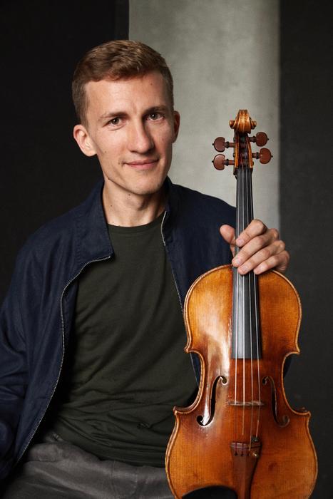 Vladimir Babeshko, viola