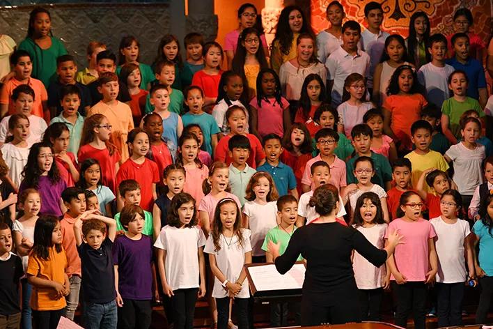 20221205_concert_Palau_Vincles_Cor_Mitjans_Nadal_al_Port_2089-132-A Bofill