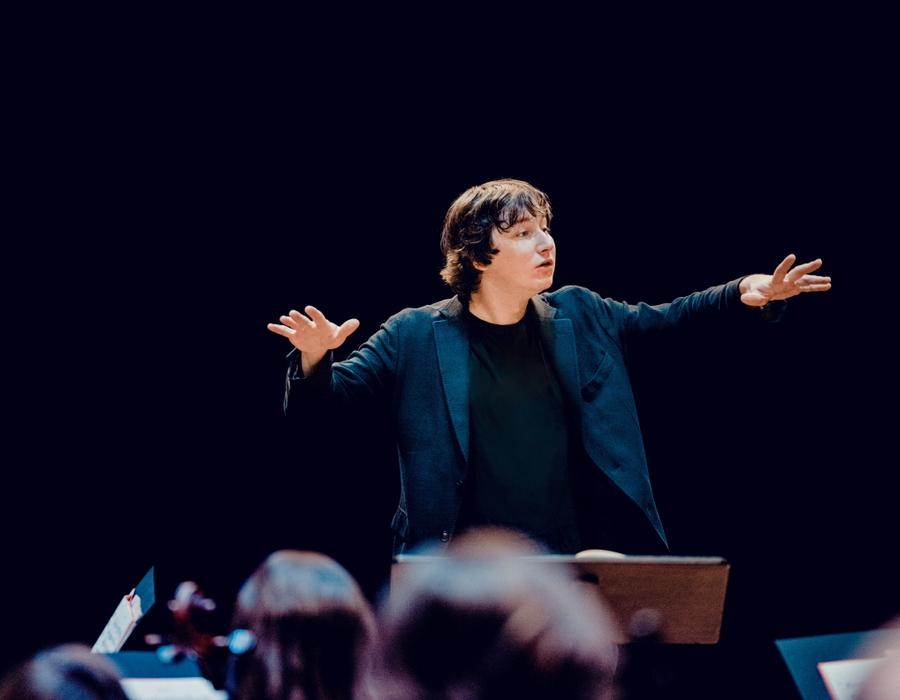 Maxim Emelyanychev