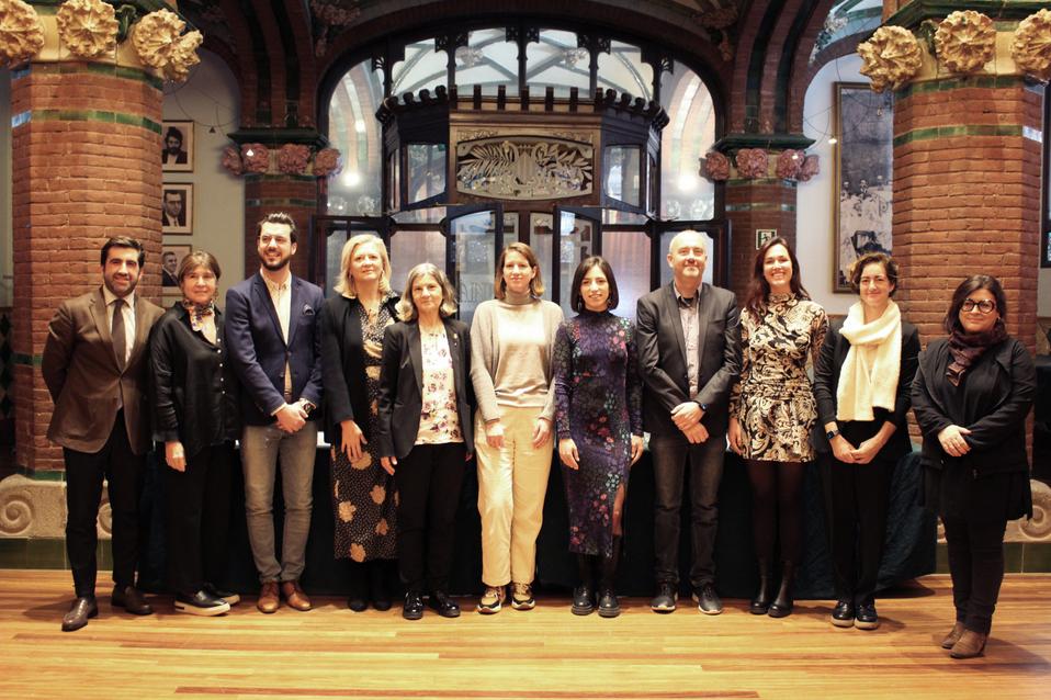 Foto de família de la RdP de presentació de la gira homenatge al centenari de naixement de Victoria de los Ángeles