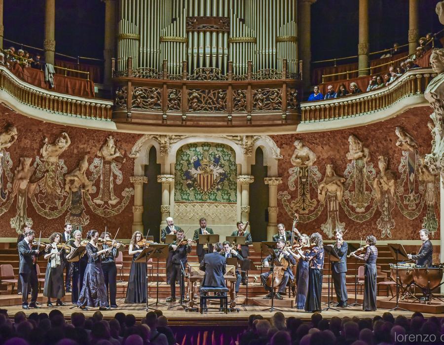 VESPRES D'ARNADÍ - ‘Suites per a orquestra’ i ‘Concerts per a violí’ de Bach