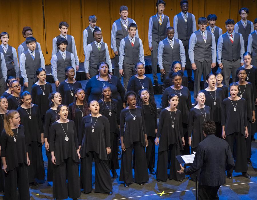 20251011 WEB Young People’s Chorus of New York City-Cors Palau Vincles