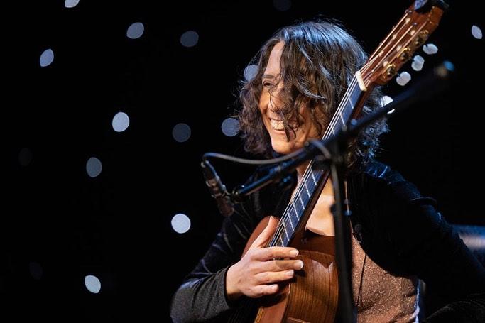 Maria Camahort, guitarra