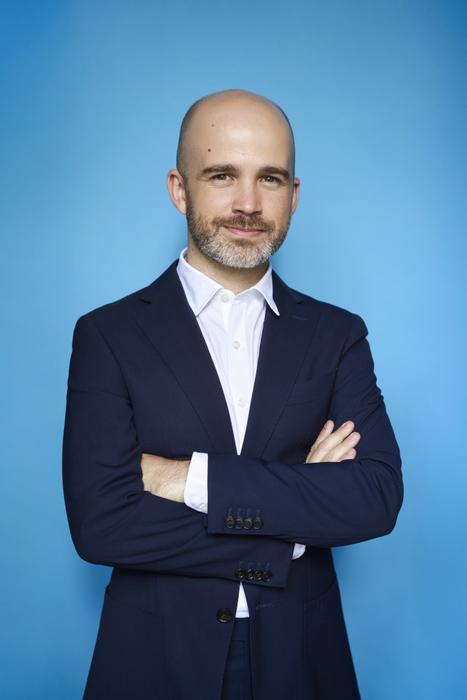 Zachary Wilder, tenor