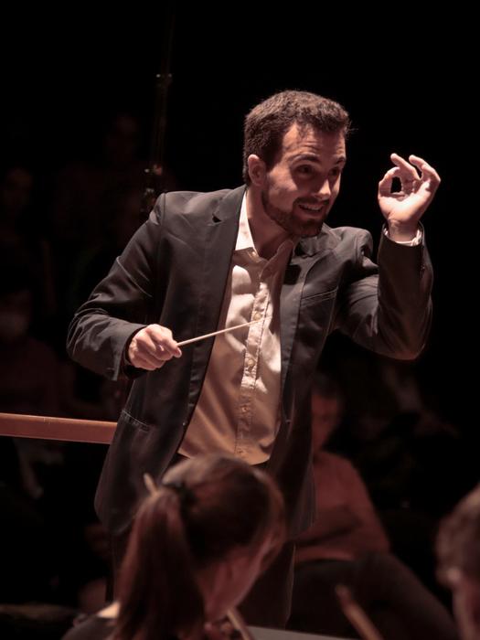 Albert Torrebella, director