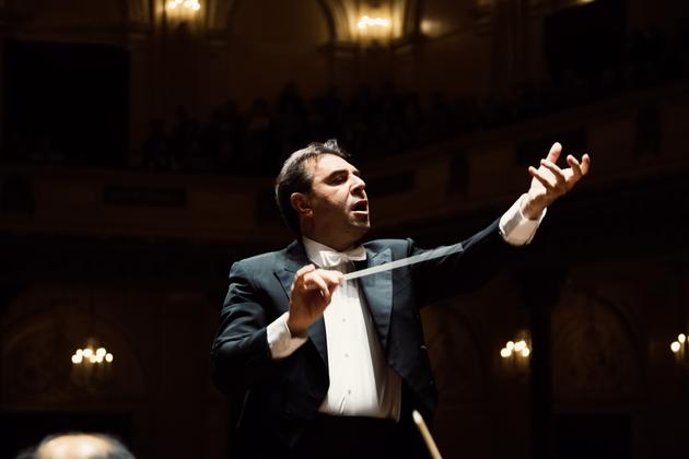 Symphonies Nos. 6 and 7 by Beethoven