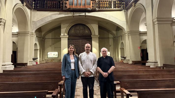 Foto de família presentació Sant Felip Neri