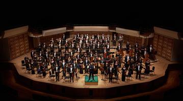 Hong Kong Philharmonic Orchestra & Peltokoski