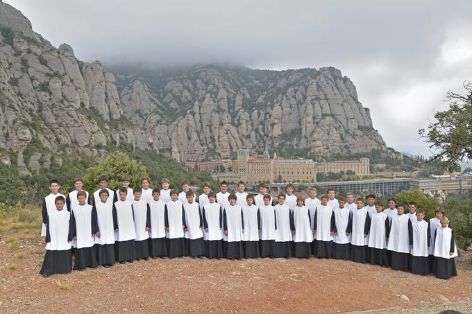 ESCOLANIA DE MONTSERRAT