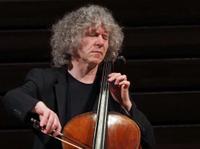 ISSERLIS, Steven (c)Antoni Bofill
