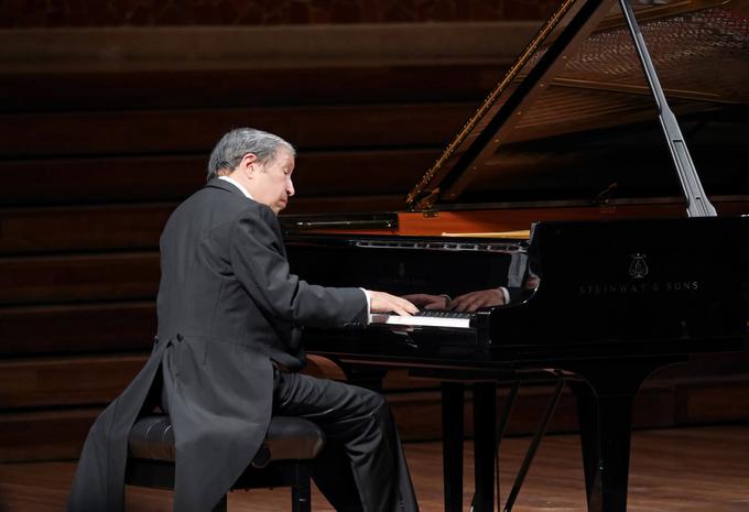 PERAHIA, Murray (c) Antoni Bofill