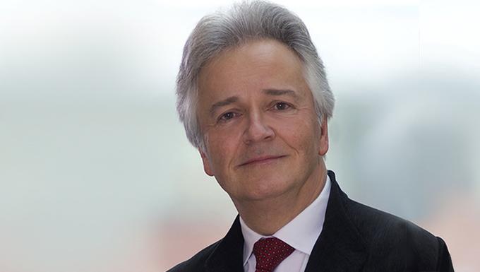 HÖLL, Hartmut.
