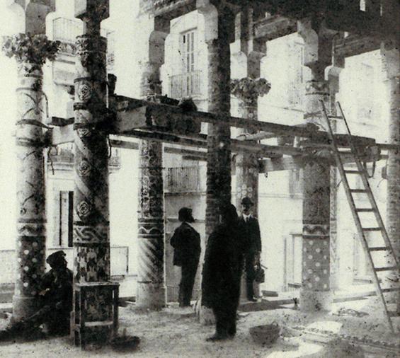 construcció-palau-balconada-01_F_PMC_0031