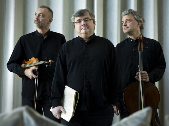 TRIO WANDERER