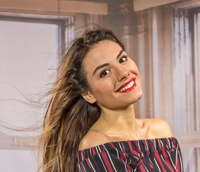 SÁENZ, Serena